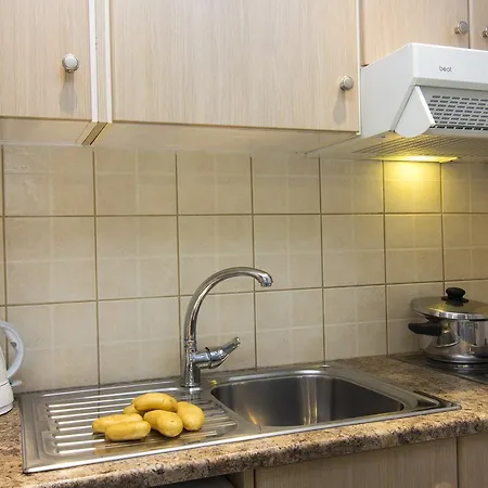 Madena Apartment *