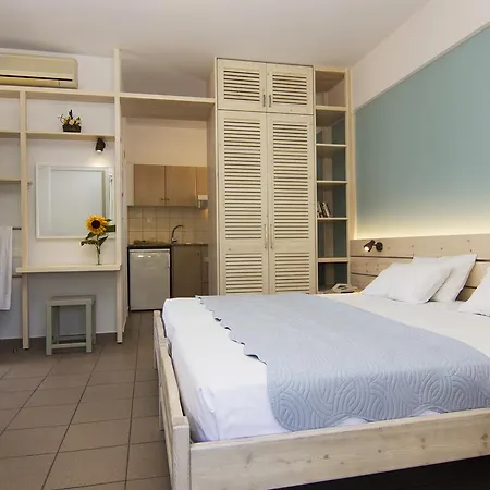 Madena Apartment Stoupa