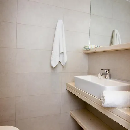 Madena Apartment